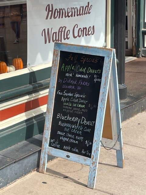 American Old Fashioned Ice Cream Parlor - Galena, IL