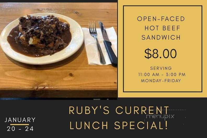 Ruby's Pub & Grill - Stuart, IA